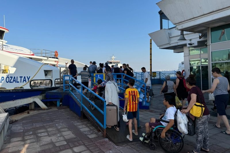 İzmir'in Yaz Seferleri Urla ve Mordoğan'a Yoğun İlgi Gördü