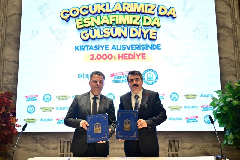 Yıldırım Belediyesi'nden 6 Bin Öğrenciye 2 Bin TL Kırtasiye Desteği