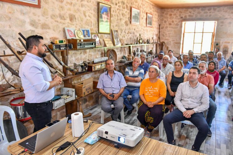 Mersin Büyükşehir’den üreticilere bilgilendirme eğitimi