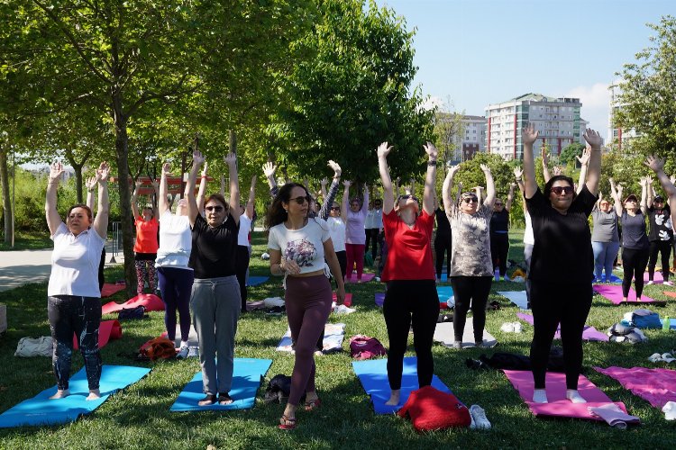 Beylikdüzü’nde ücretsiz yoga eğitimi