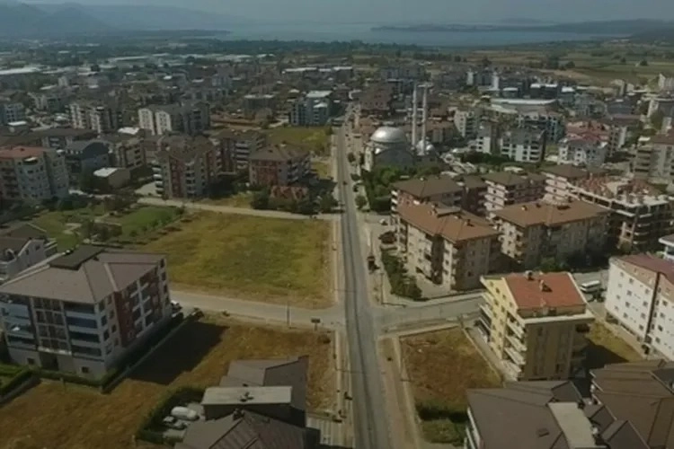 Bursa Akçalar’da okul ve sağlık ocağı yetersizliği