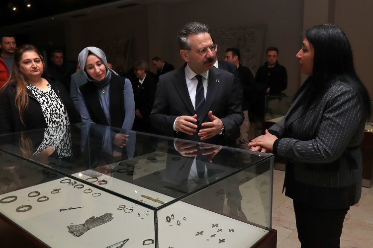 ‘Zamanın Tanığı Takılar’ Eskişehir’de görücüye çıktı