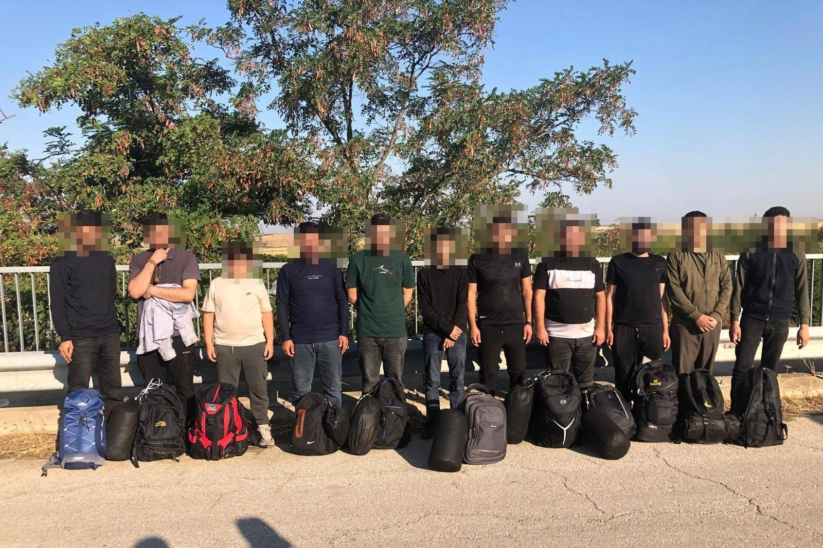 Edirne’de 19 düzensiz göçmen yakalandı