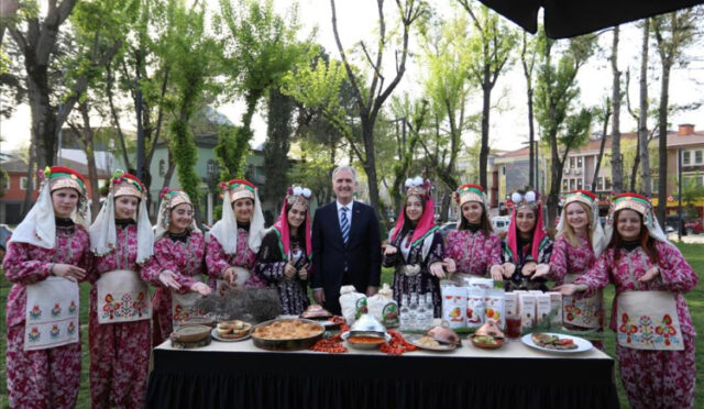 14260-inegol-piyazi-cografi-isaret-tescilini-aldi-64cf835a-b288-4f9a-be61-b53363d6417f-1745135349-849-x750-1