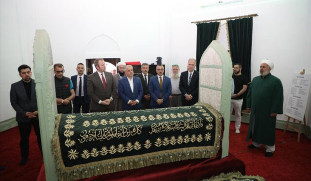 14332-inegol-asirlari-asan-mirasiyla-gururlandi-ishak-pasa-538-yil-sonra-rahmetle-anildi-f5269a06-e4b1-4674-9b45-771b052db428-1748009120-203-x750