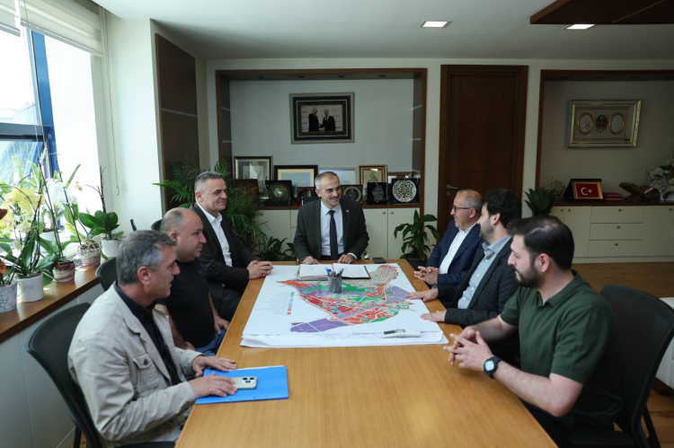 Çayırova Belediyesi’nde toplu iş sözleşmesi imzalandı