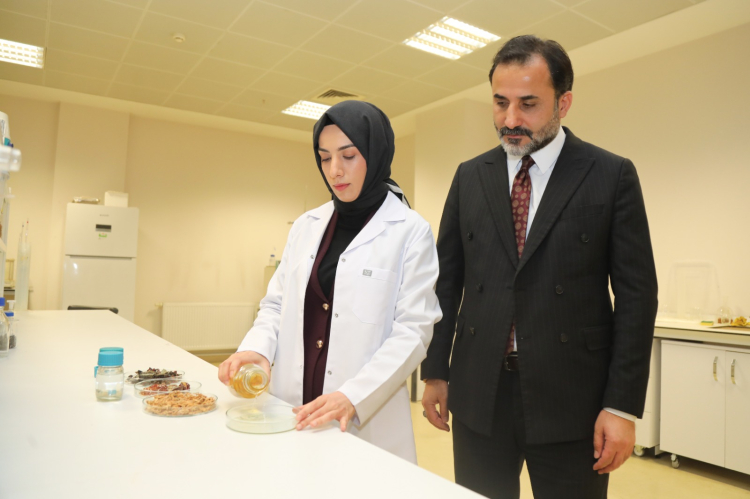 BTÜ’den ürünlerin raf ömrünü uzatacak doğal ambalaj