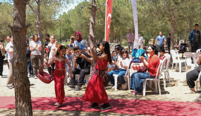 engelliler-haftasi-nda-gonullerince-eglendiler-10-1747229291-506-x750