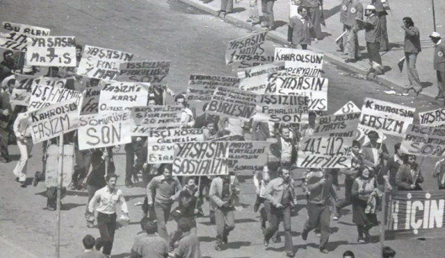 screenshot-2025-05-01-at-08-49-46-1-1977-1-mayisi-webp-webp-resmi-980-551-piksel-1746078602-304-x750