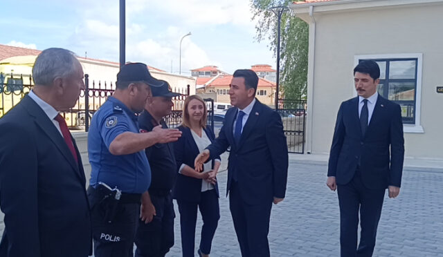 ze4-1748520964-733-x750