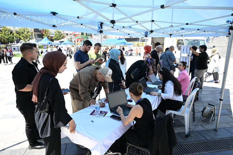 İstanbul’da İBB Bölgesel İstihdam Ofisi’nden kariyer fuarları