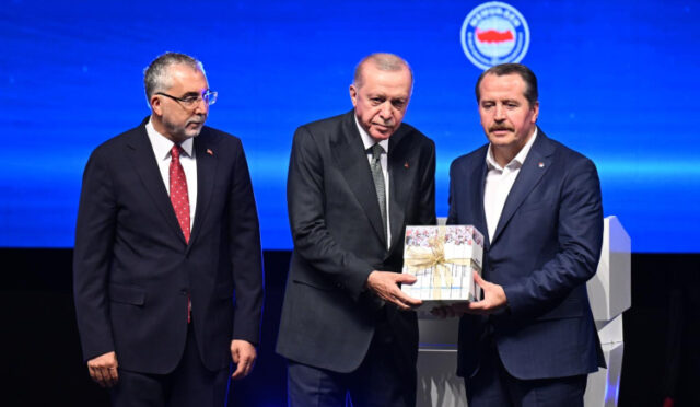 3-memursen-1750691589-649-x750