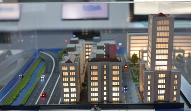 5-22-1749818948-995-x750