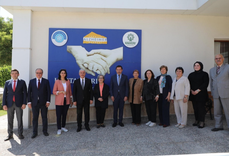 Konya’da Alzheimer hastalarına özel merkez ziyareti gerçekleşti