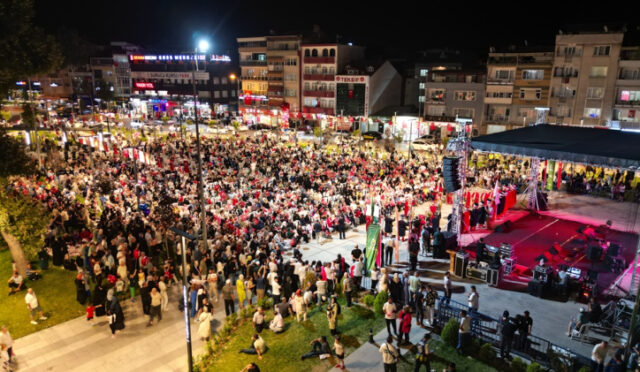 6ddcba7cf15d97281185fb30c6899cf88437c9b9-1752620337-732-x750