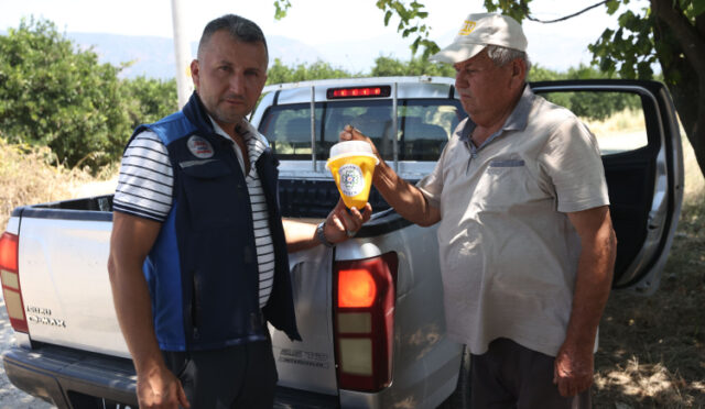 feromon-tuzaklarla-zararliya-karsi-dogal-mucadele-basladi-3-1751379852-560-x750