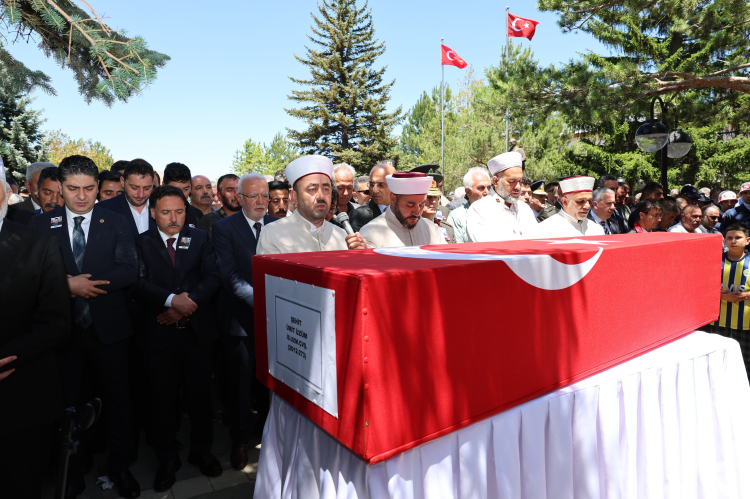 Şehit Uzman Çavuş’a Kayseri’de dualarla uğurlandı