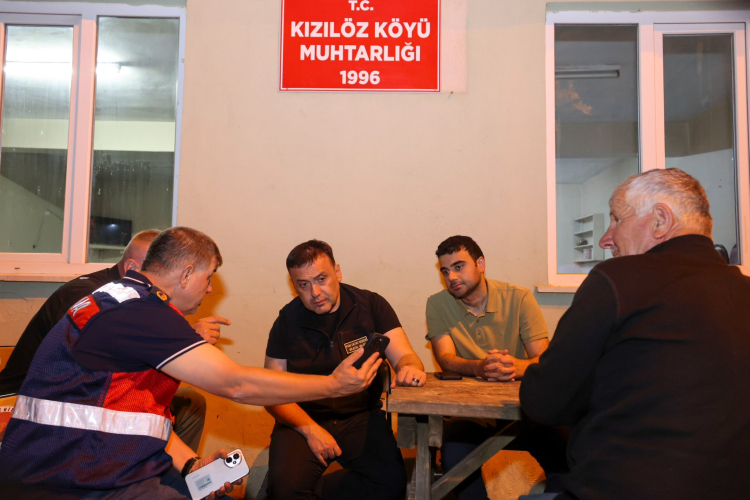 Sakarya’dan Bilecik’e sıçrayan yangın! Bilecik Valisi Sözer yangın bölgesinde