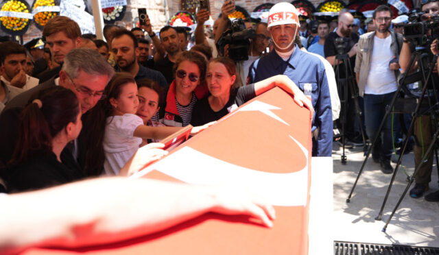 sehit-astsubay-fikret-mangura-son-yolculuguna-ugurlandi-6-1751987646-452-x750