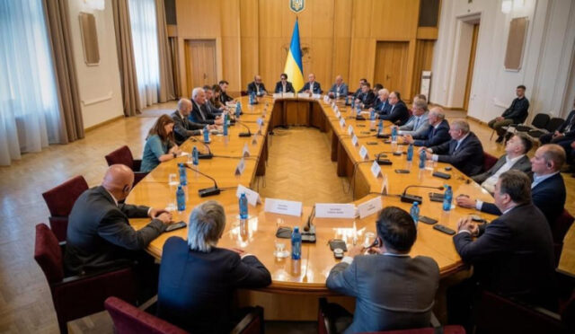 whatsapp-image-2025-07-25-at-15-54-04-3-1753456506-596-x750