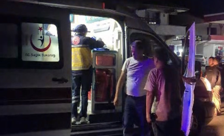 Düzce’de otomobil ile patpat çarpıştı: 3 yaralı