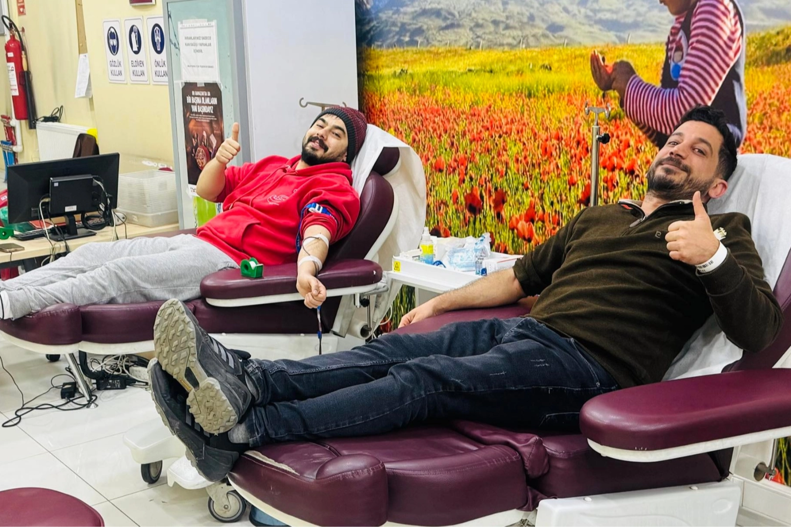 Ağrı AKET’ten Toplumsal Dayanışma Çağrısı: Kızılay’a Kan Bağışıyla Öncülük Ettiler