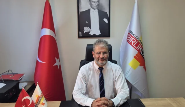 Aile Sağlığı Merkezleri'nde (ASM) memnuniyet oranları ve ödemelerle ilgili tartışmayı gösteren görsel.