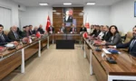 Mersin Büyükşehir Belediye Başkanı Vahap Seçer, Avrupa ve Balkan şehirleri temsilcilerini ağırlayarak demokrasi ve yerel yönetimler üzerine önemli açıklamalarda bulundu.