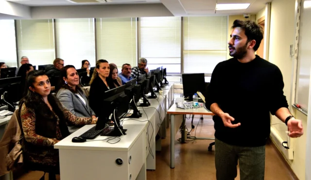 bornova-muhtarlar-akademisi-dijital-egitim-1