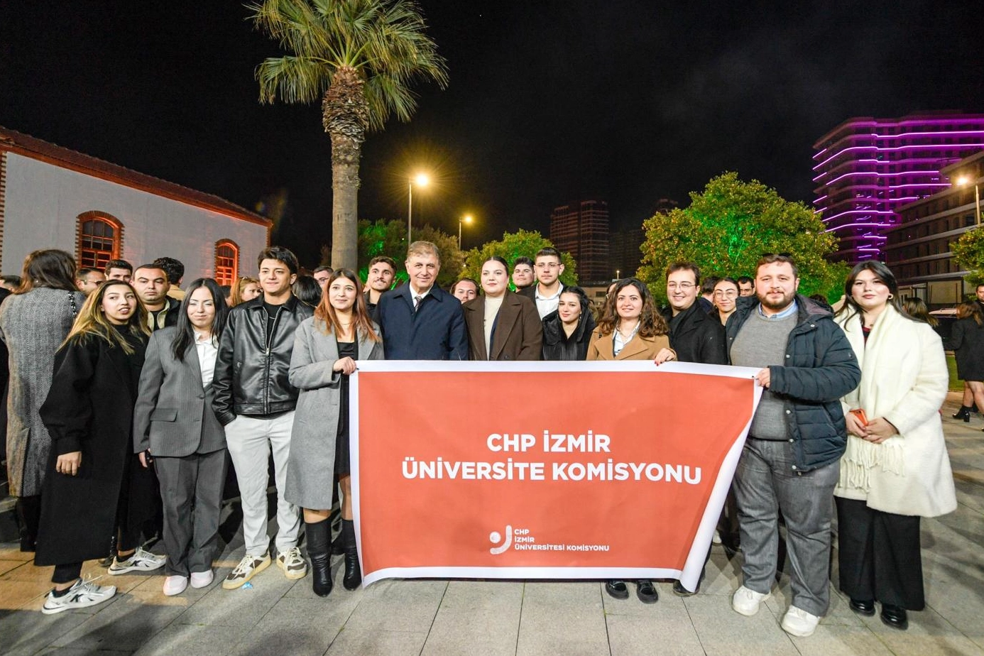 İzmir’in Farkı Vurgusu: Başkan Cemil Tugay’dan Gençlere Seslendi