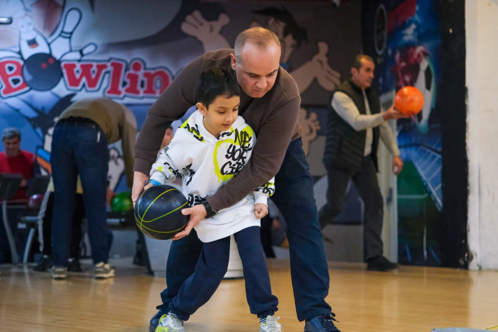 Kocaeli Bilgievleri’nden Unutulmaz Baba-Oğul Bowling Turnuvası: Dostluk ve Centilmenlik Kazandı
