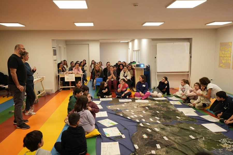 Maltepe’de Çocuklar Kent Yönetimine Katıldı: Geleceğin Şehirleri Onların Gözünden Şekilleniyor