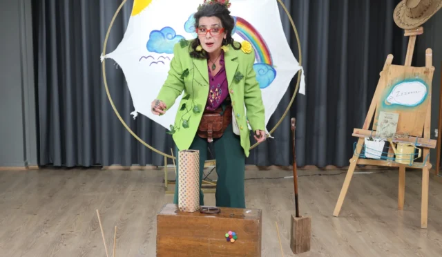 osmangazi-belediyesi-cocuklara-doga-bilinci-toprak-ana-oyunu-1