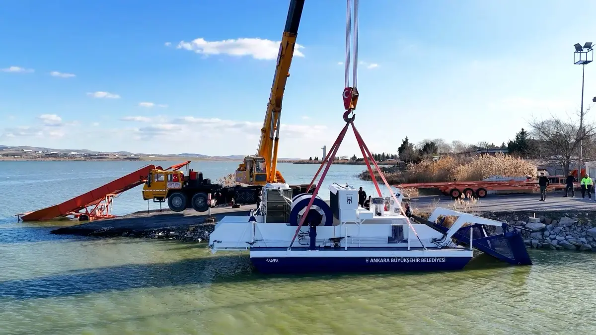 Ankara’da Göller ve Göletler Tertemiz: ABB’den Kapsamlı Su Yüzeyi Temizliği