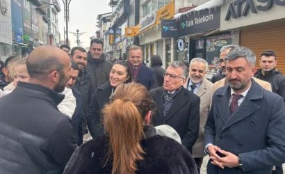 Abdullah Gülser, Ağrı'da teşkilat mensupları ve vatandaşlarla buluştu.