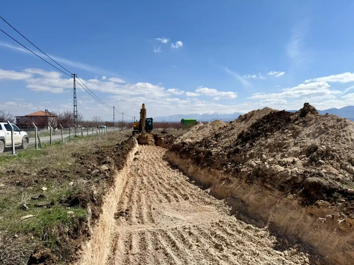 Akçadağ Belediyesi Yeni Hizmet Binası Temeli Atıldı: İlçeye Modern Yatırım