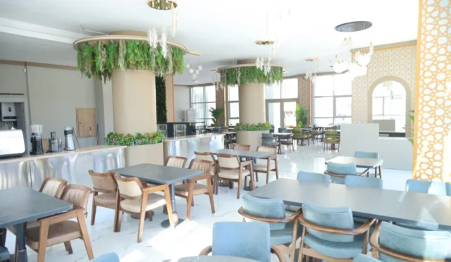 Aksaray'da inşa edilen modern sosyal tesisin dış görünümü, yakında hizmete açılacak.