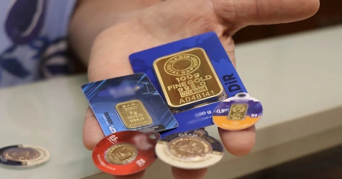 Altın Fiyatları Rekor Tazeledi: Gram Altın 6.389 TL’ye Fırladı