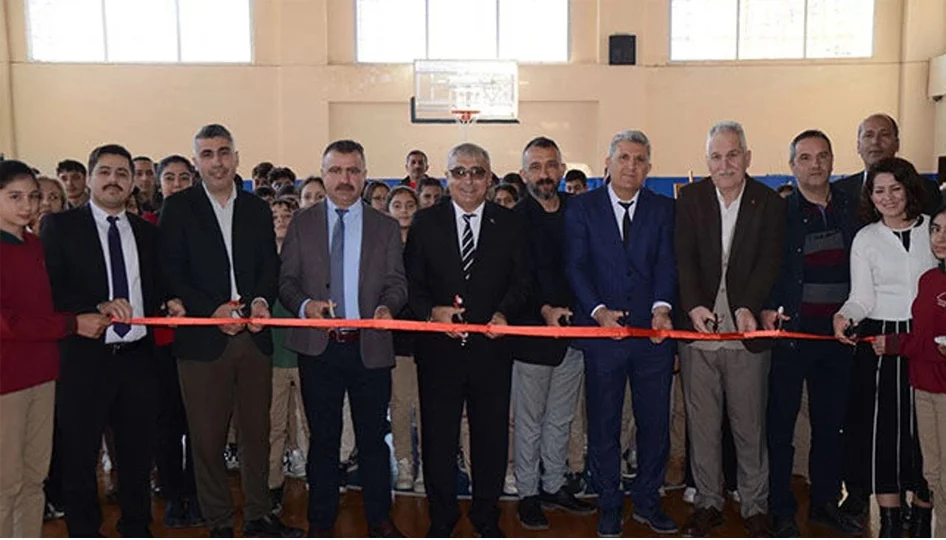 Antalya Serik’te Geleneksel Sanatlar Buluştu: Ebru, Hat ve Naht Sergisi Açıldı