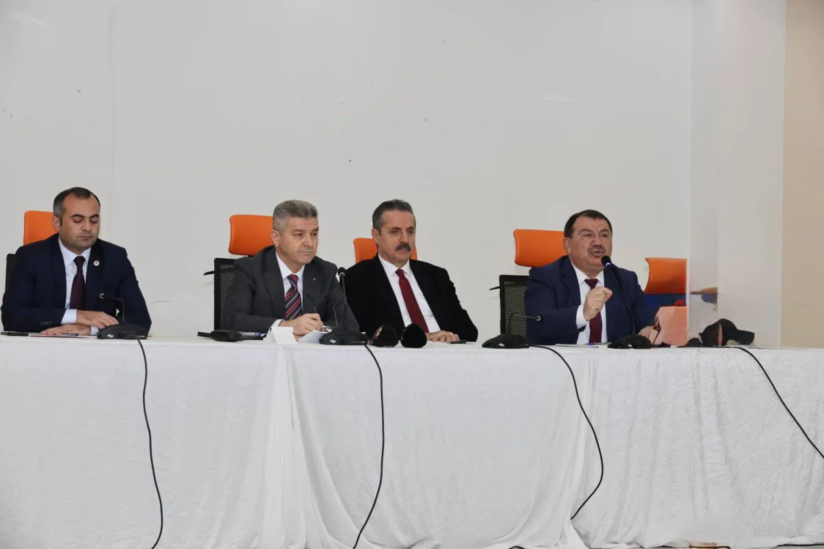 Artvin Valisi Ergün Şavşat’ta Muhtarlarla Buluştu: Sorunlar ve Çözüm Önerileri Masaya Yatırıldı