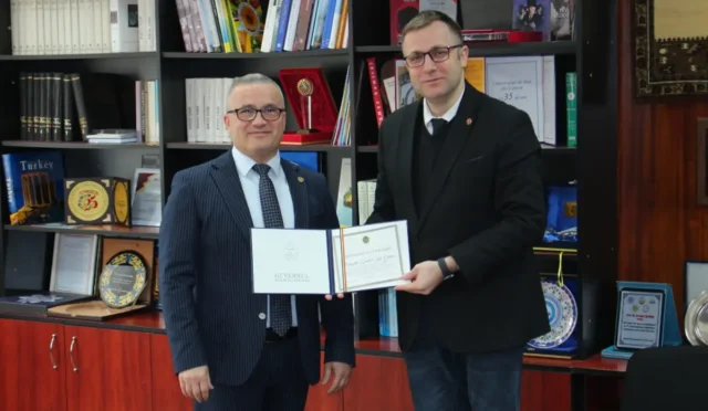 Aksaray Üniversitesi Dr. Öğr. Üyesi Kudret Safa Gümüş, Moldova Hükümeti Onur Ödülü ile