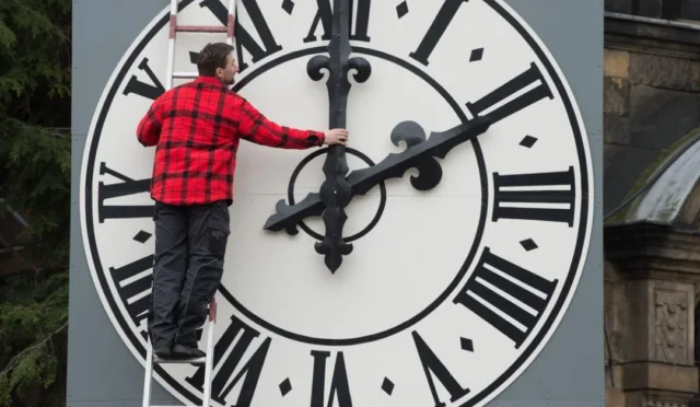 Avrupa'da yaz saati uygulaması başlıyor, saatler ileri alınacak