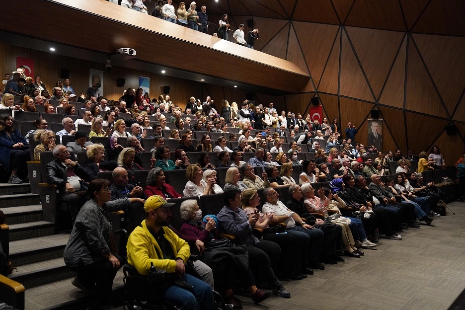 Beylikdüzü Mart’ta Sanat Rüzgarıyla Esiyor: Tiyatro, Konser ve Çocuk Oyunları Dolu Bir Ay