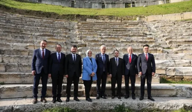 Adalet Bakanı Akın Gürlek, Düzce Konuralp Antik Tiyatrosu'nu ziyaret etti.