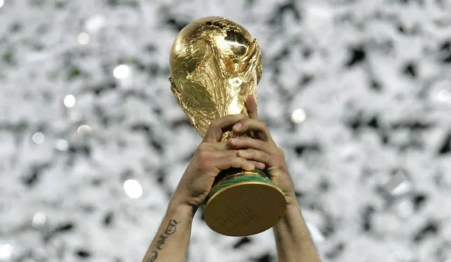 Türkiye A Milli Futbol Takımı oyuncuları Dünya Kupası'na katılma mücadelesi veriyor