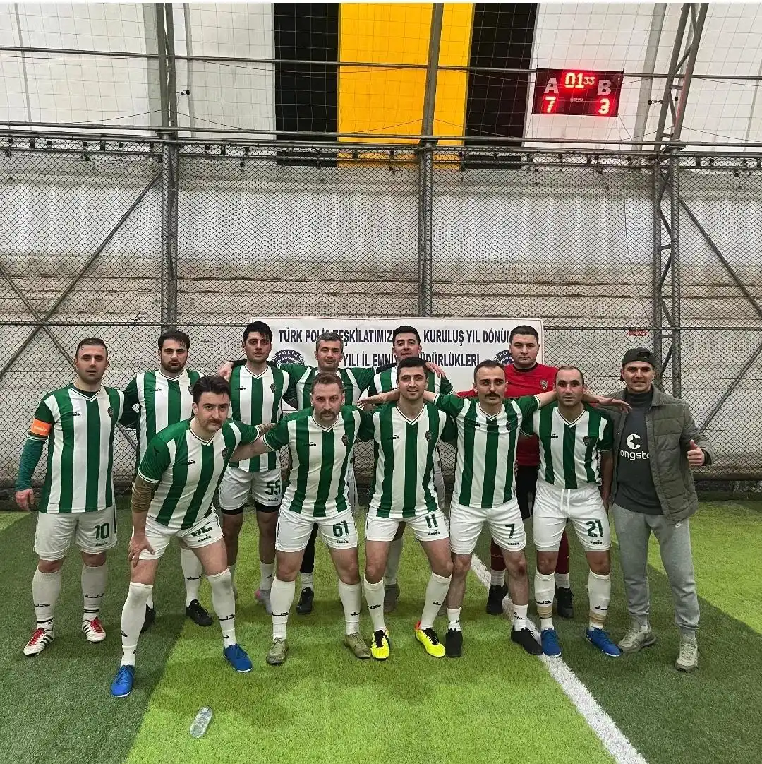 Kars Emniyeti’nden Farklı Galibiyet: Türkiye Şampiyonası’nda Yarı Final Heyecanı!