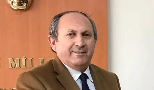 Anadolu basınının duayen ismi Feridun Fazıl Özsoy'un vefatını duyuran haber görseli