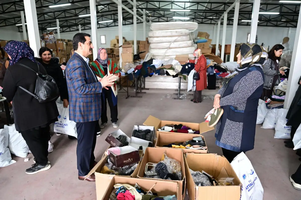 Battalgazi’de Hayırseverlerin Desteğiyle Yıl Boyu Süren Yardım Eli