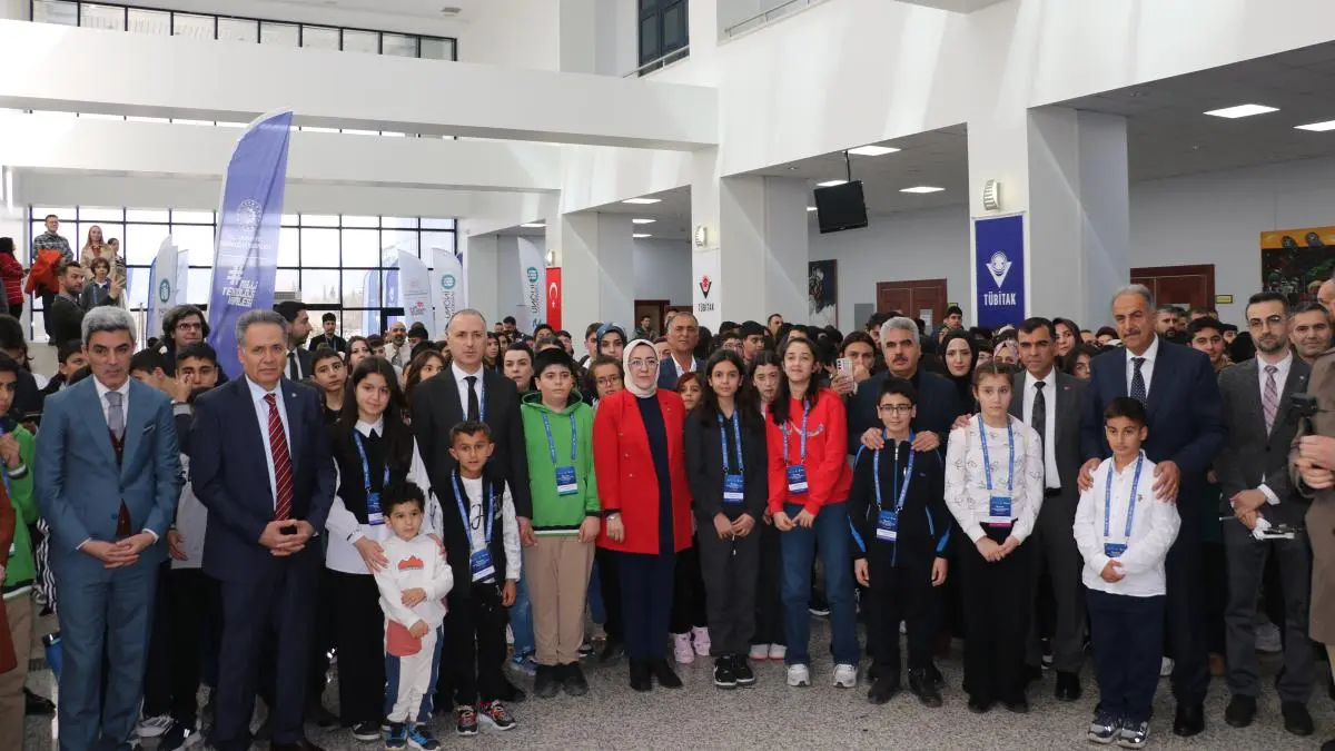 Malatya Bilimle Buluştu: 20. TÜBİTAK Ortaokul Projeleri Şenliği Başladı