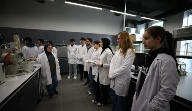 Bursa Teknik Üniversitesi 'Tercihten Önce Üniversiteni Yaşa' projesi kapsamında özel lise öğrencileri için başvuruları başlatıyor.